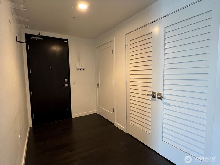 Property Photo: 1808 Minor Avenue 3005 WA 98101