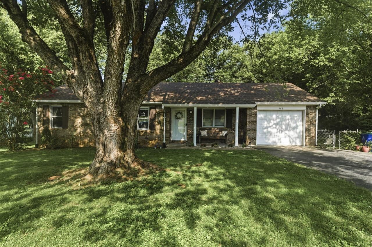 Property Photo:  168 Circle Drive  KY 42206 