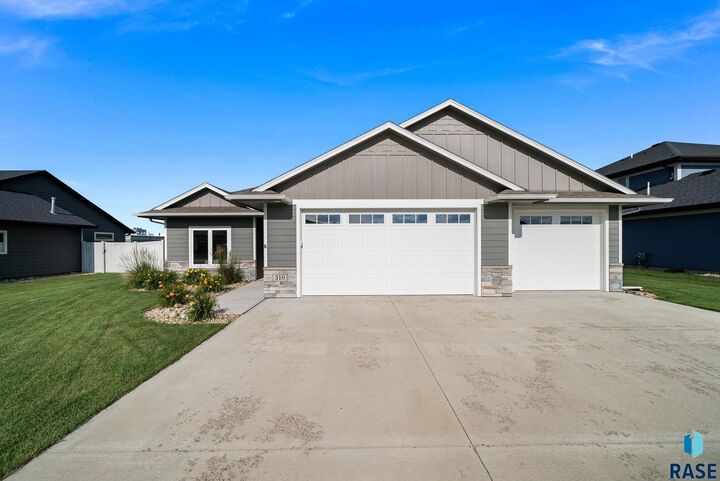 Property Photo:  310 Quartzite Ave  SD 57064 