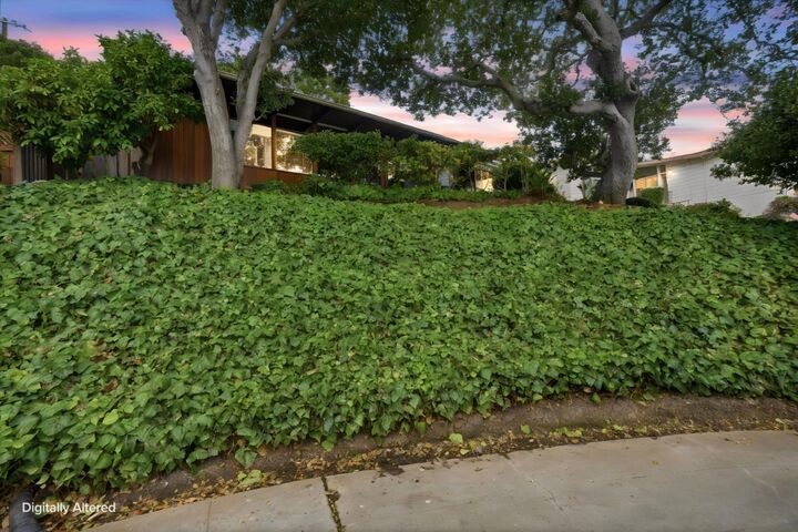Property Photo:  18 Hillbarn Court  CA 94403 