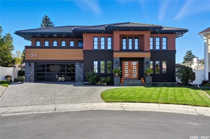 34 Leslie Place — photo 1