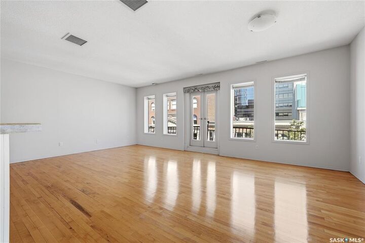 1836 Scarth Street 301 — photo 1