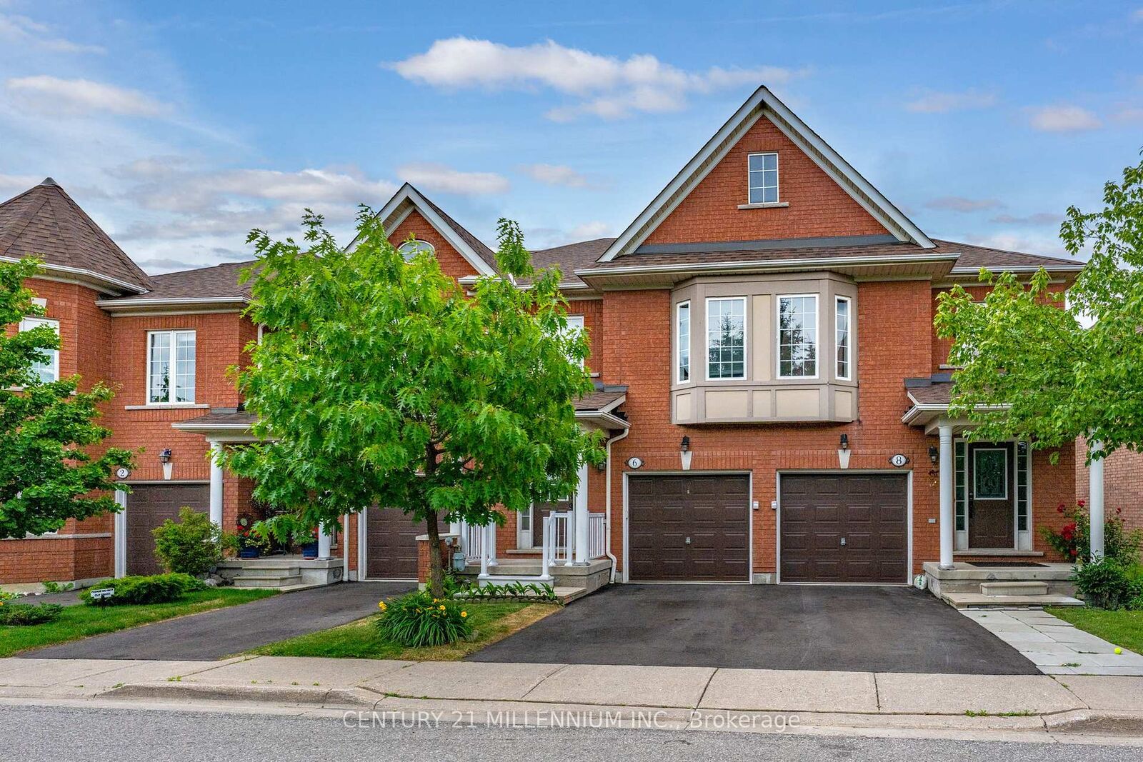 Property Photo:  6399 Spinnaker Circle 6  ON L5W 1Z4 