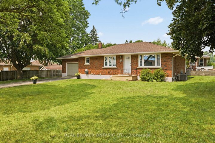 Photo de la propriété:  45 Argyle Avenue  ON N4B 1J4 