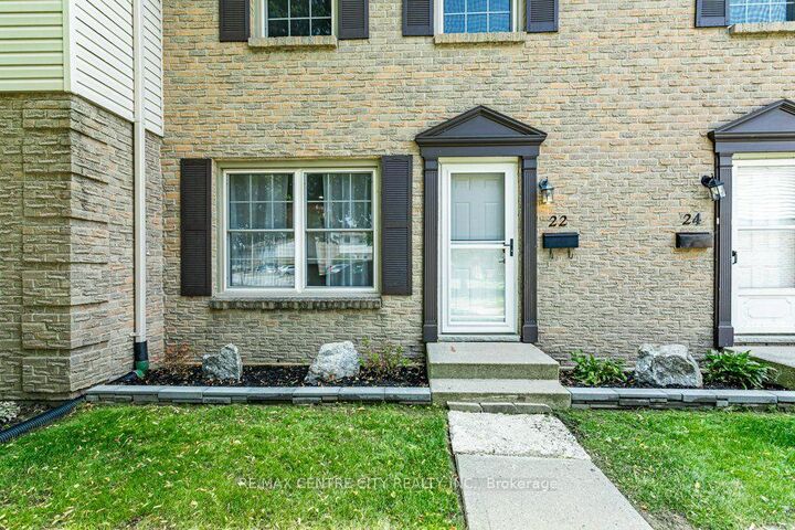 Property Photo: 1725 Ernest Avenue 22 ON N6E 2W3