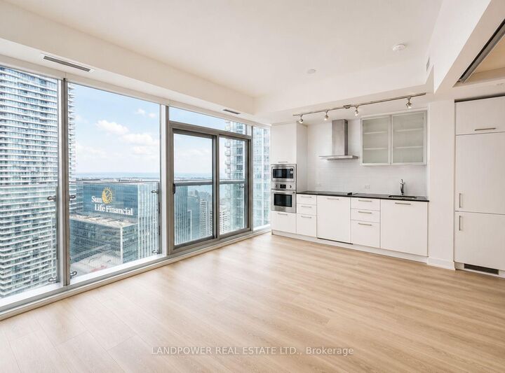 12 York Street 5101 — photo 1