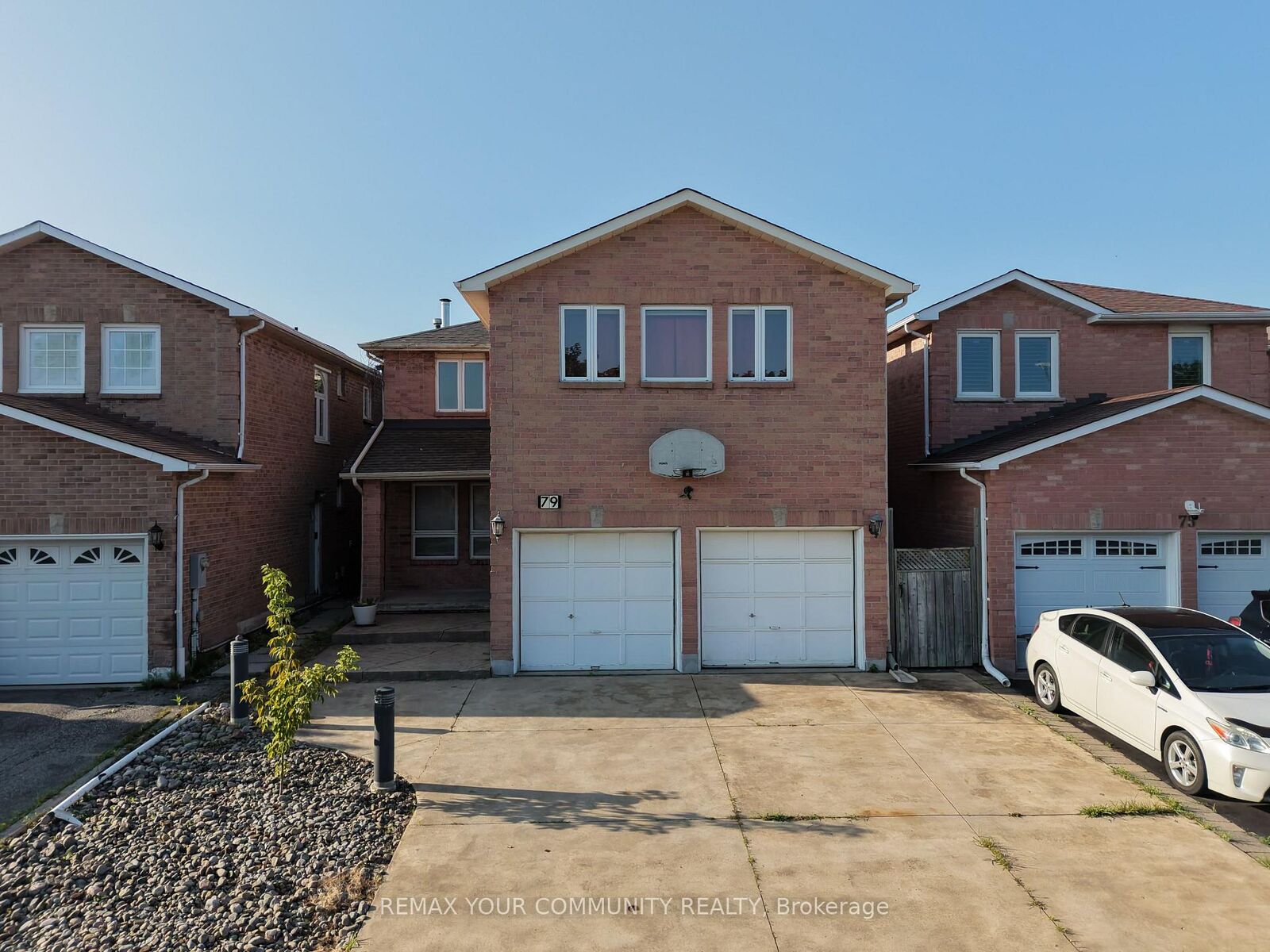 Property Photo: 79 Westhampton Drive ON L4J 7J7