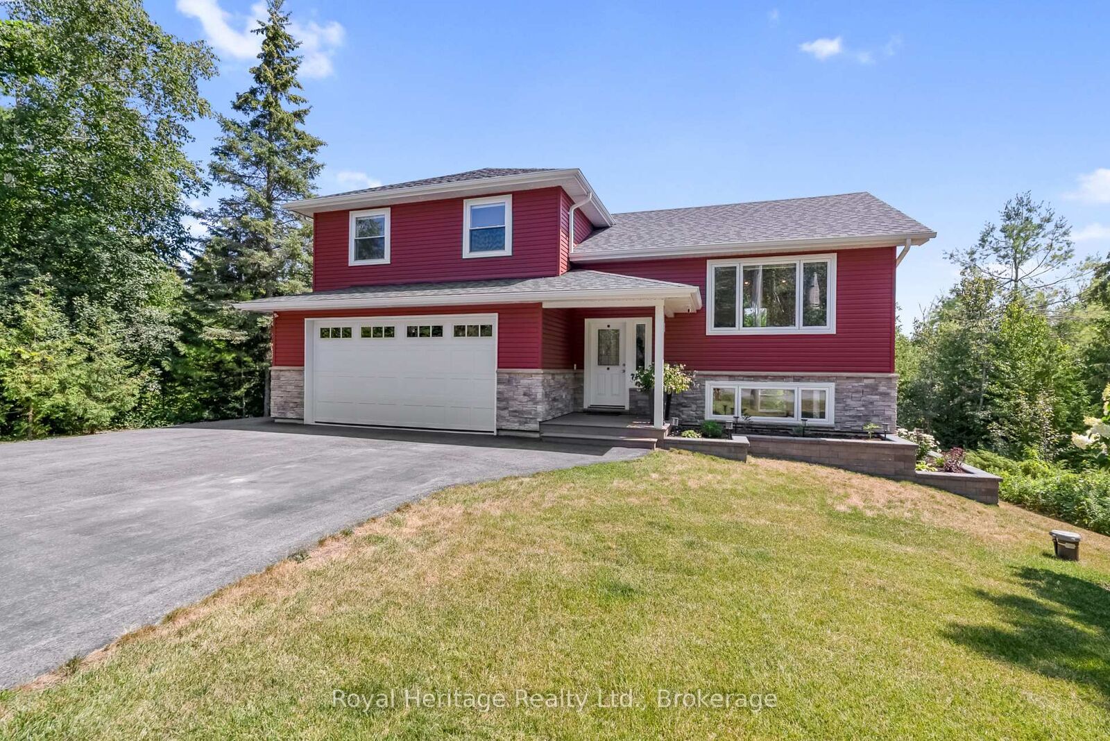 Property Photo: 38 Clifford Drive ON K0M 1L0