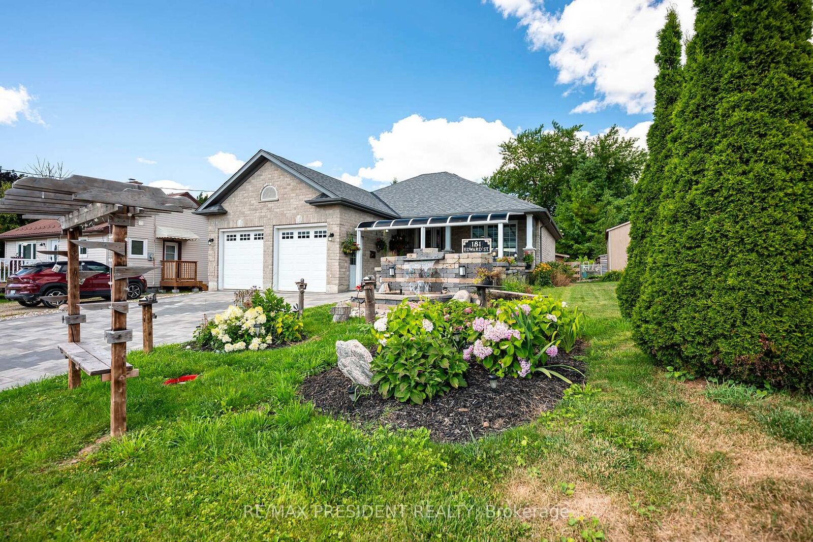Property Photo: 181 Edward Street ON N0G 1A0