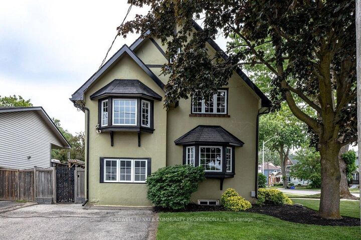 Property Photo: 403 Broad Street E ON N1A 1G6