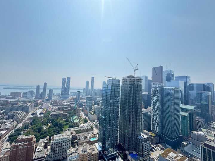 Property Photo: 88 Queen Street E 4603 ON M5C 0B6