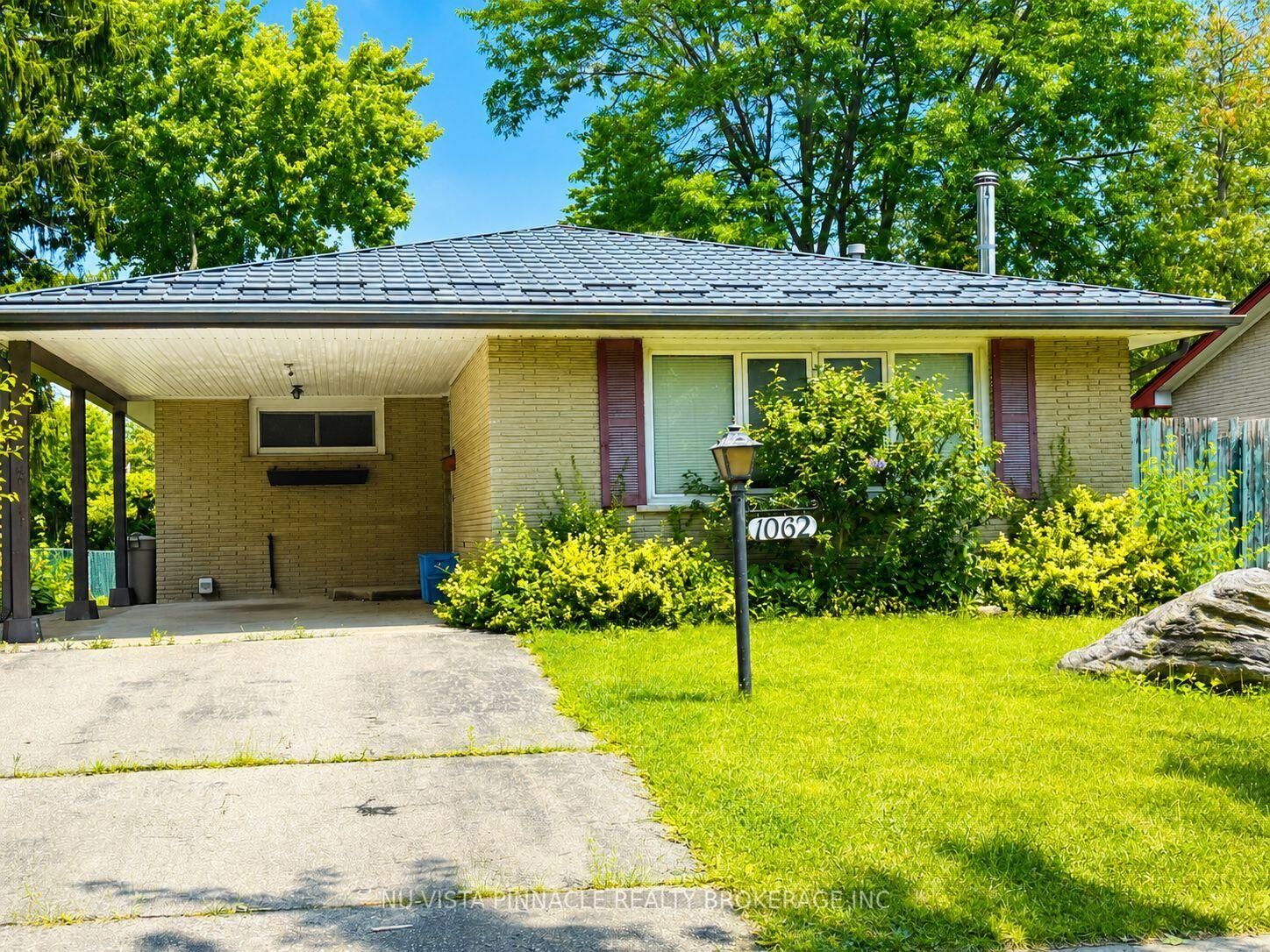 Property Photo: 1062 Apache Road ON N5V 2W3