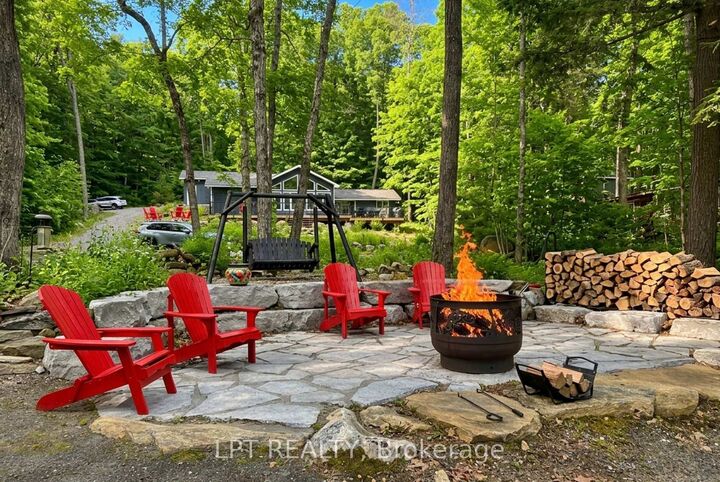 1369 Hipkiss Drive — photo 1