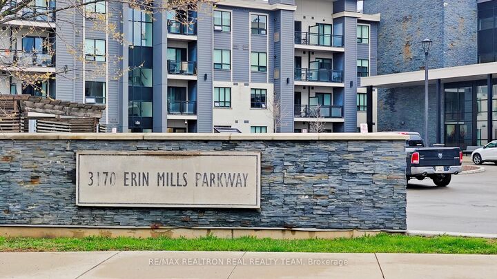 Property Photo: 3170 Erin Mills Parkway 332 ON L5L 0B6
