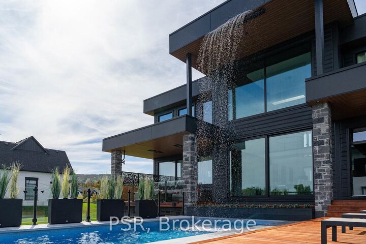 Property Photo: 4 Raintree Court ON L9Y 0K2