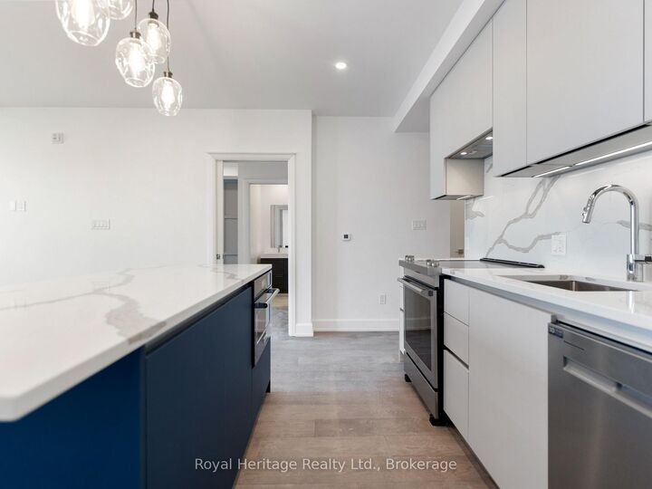 Property Photo: 195 Hunter Street E 407 ON K9H 0K6