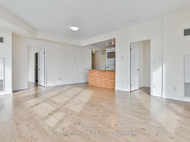 Photo de la propriété:  62 Suncrest Boulevard 1021  ON L3T 7Y6 