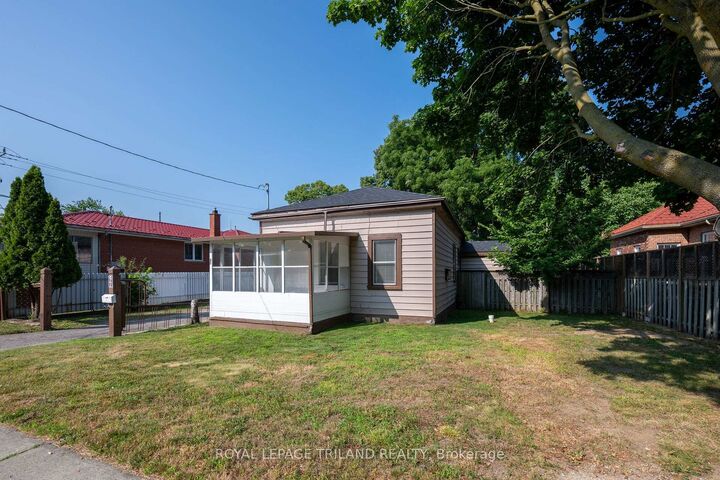 Property Photo: 97 William Street ON N6B 3B2