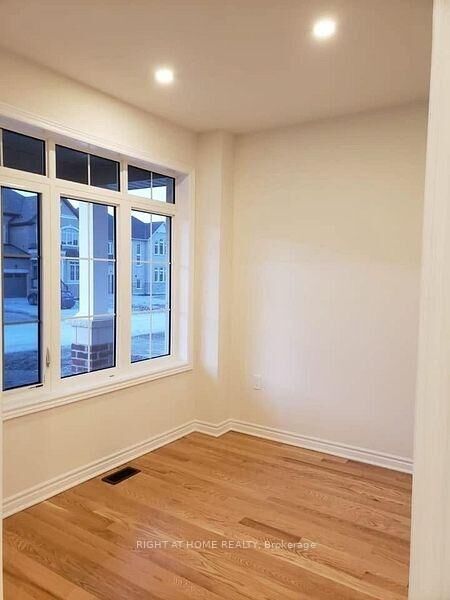 Property Photo:  941 Wickham Road  ON L9S 0N5 