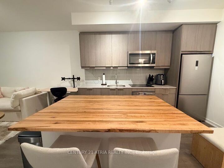 Property Photo:  36 Forest Manor Road 718  ON M2J 0H3 