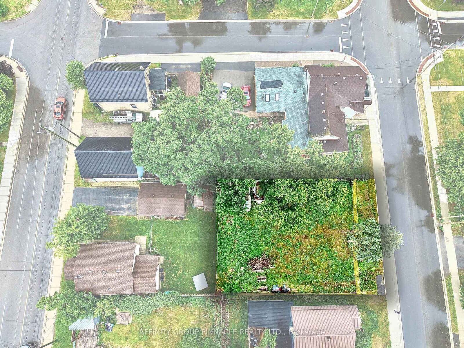 Property Photo:  82 King Street  ON K9V 1C8 