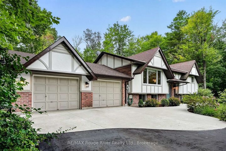 221 Colonial Drive — photo 1
