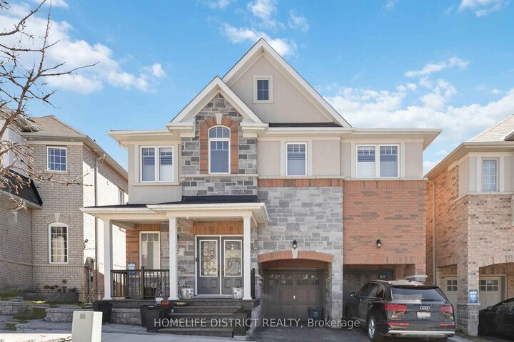 Property Photo:  7 Mosely Crescent  ON L1Z 0M9 
