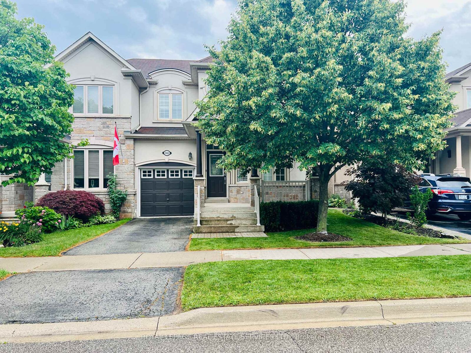 Photo de la propriété:  3463 Whilabout Terrace  ON L6L 0A7 