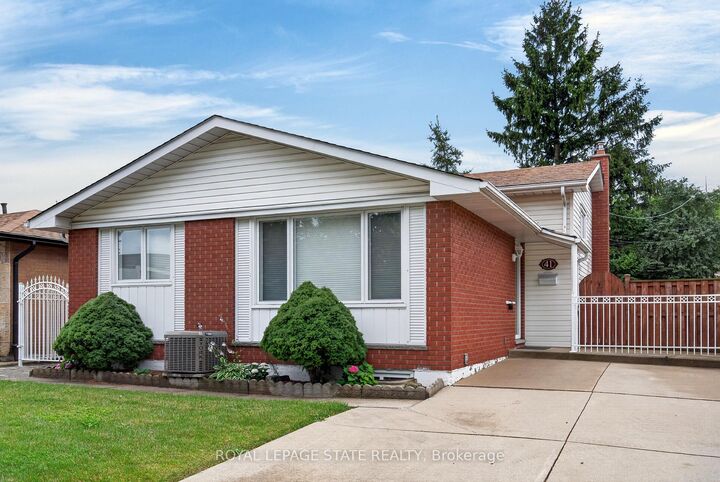 Property Photo: 41 Darlington Drive ON L9C 2L8