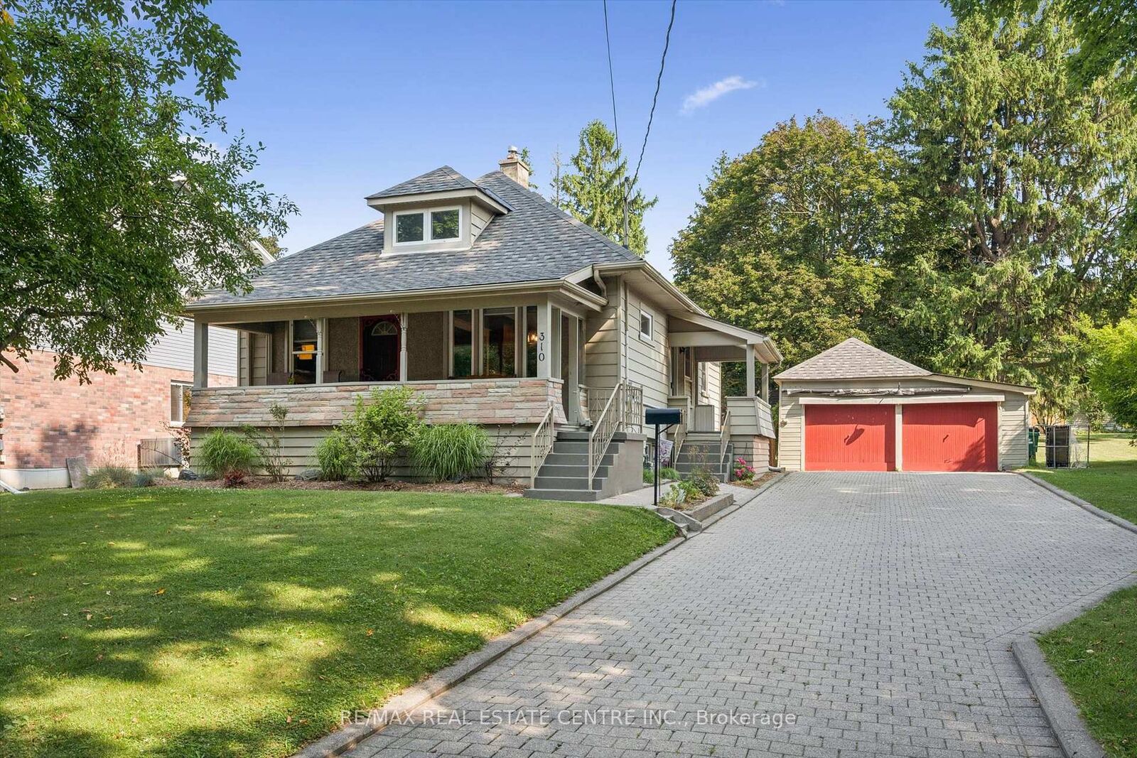 Property Photo:  310 Kitchener Road  ON N3H 1A6 