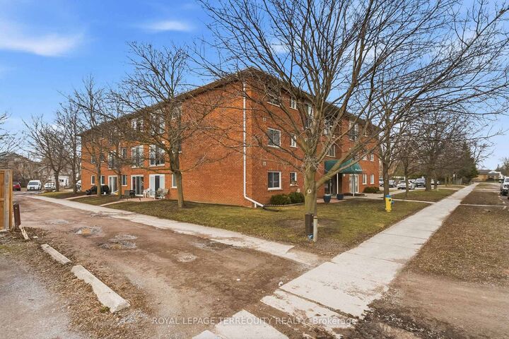 Property Photo:  136 Ware Street 307  ON K9J 2B8 