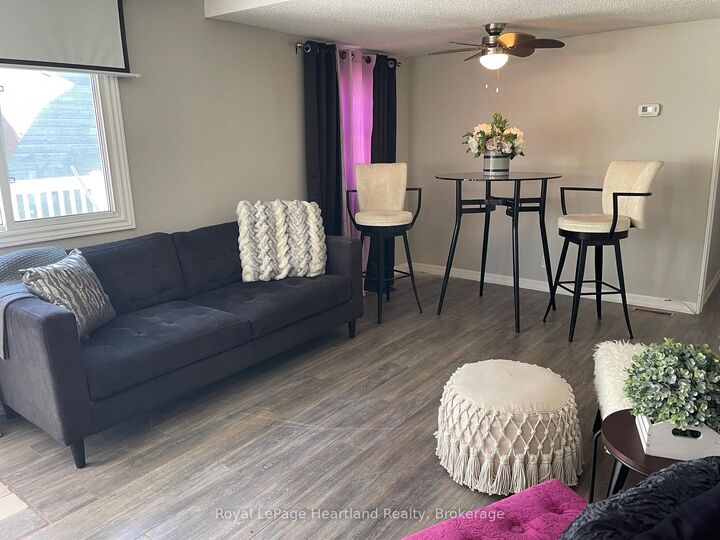 Property Photo:  21 Ruth Street  ON N7A 3Y3 