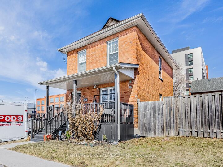 Property Photo:  160 Bruce Street  ON L1H 1R2 