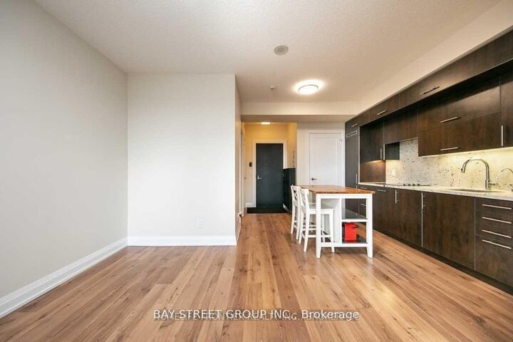 Property Photo:  5 Sheppard Avenue E 4218  ON M2N 0G4 