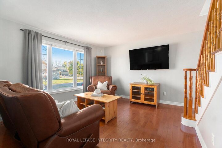 Property Photo:  34 Giroux Street  ON K0A 2M0 