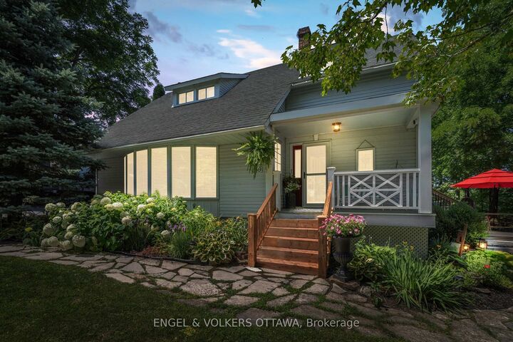 Property Photo: 1119 Tighe Street ON K4M 1B4