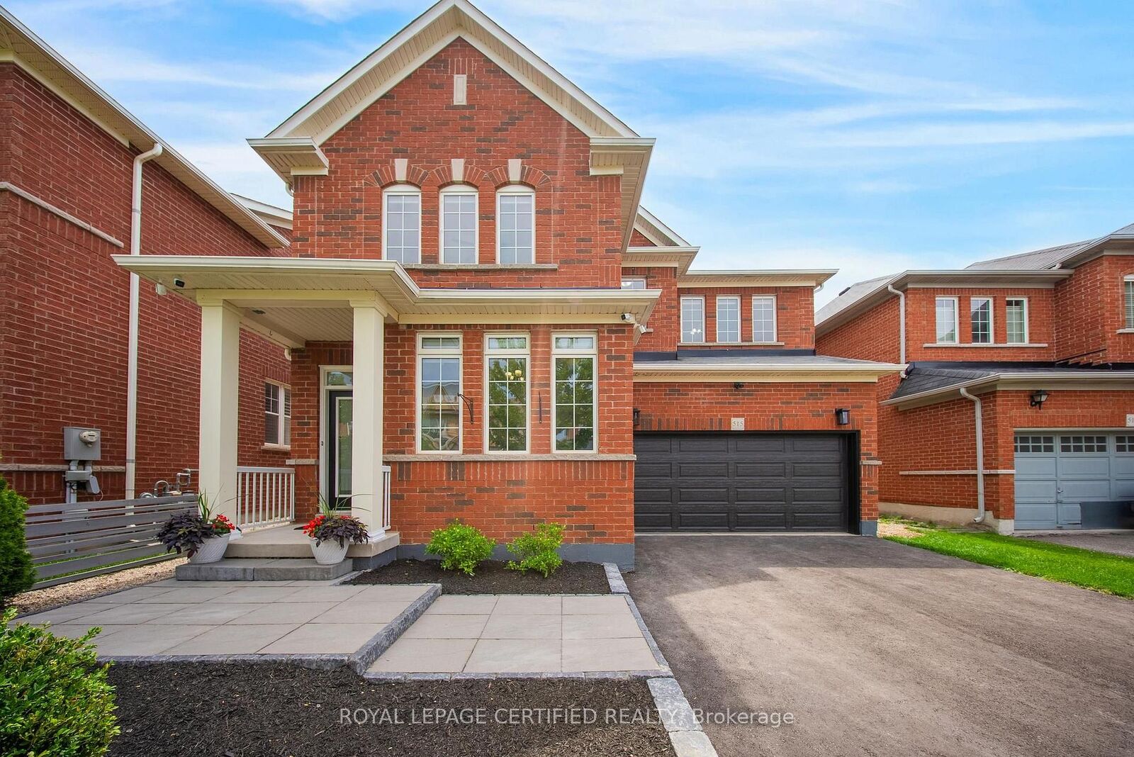 Property Photo:  515 Hinchey Crescent  ON L9T 7X4 