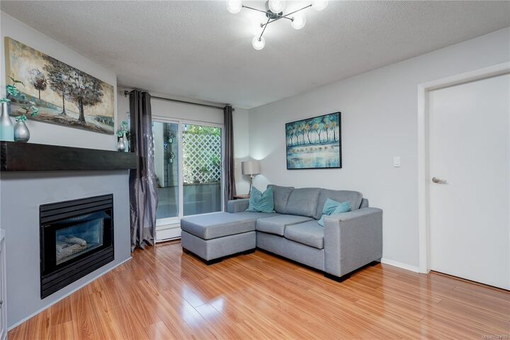 Property Photo:  3206 Alder St #101  BC V8X 5A4 