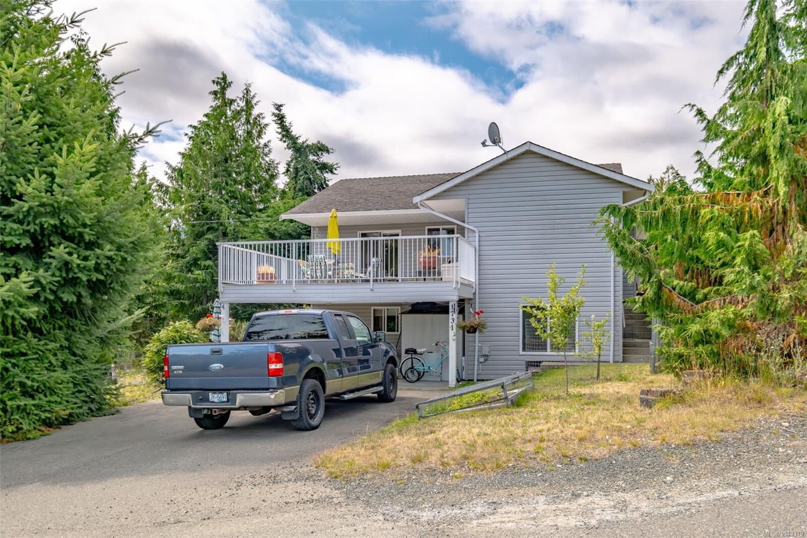 Property Photo: 1731 Dar's Pl BC V9K 2S3