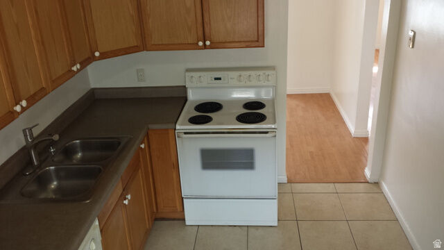 Property Photo: 4358 S Rose Garden Ln UT 84124