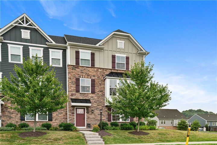 Property Photo:  1032 Adair Avenue  PA 16059 