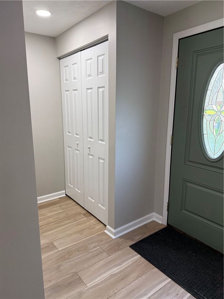 Property Photo:  1913 Riggs Rd  PA 15129 