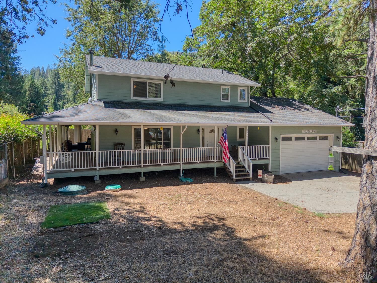 Property Photo:  9945 Meadow Drive  CA 95426 