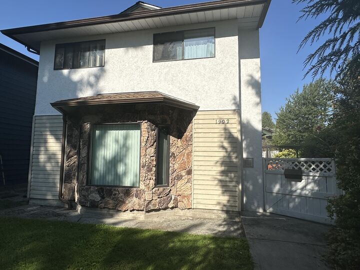 1902 Taylor Street — photo 1