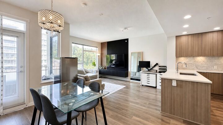 3289 Riverwalk Avenue 610 — photo 1