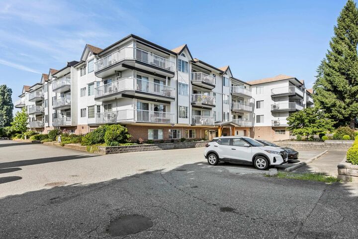 33535 King Road 208 — photo 1