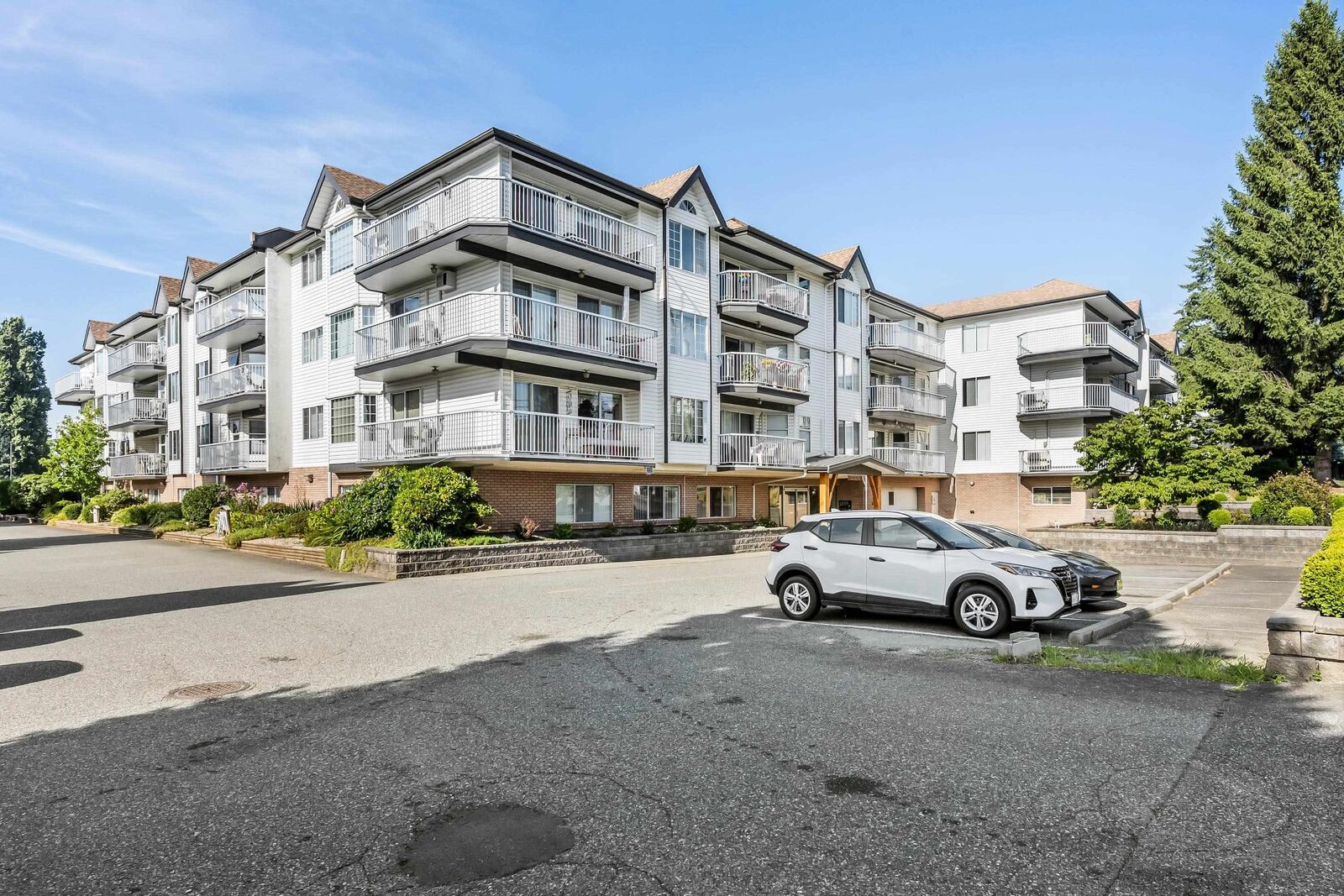 Property Photo:  33535 King Road 208  BC V2S 6Z5 