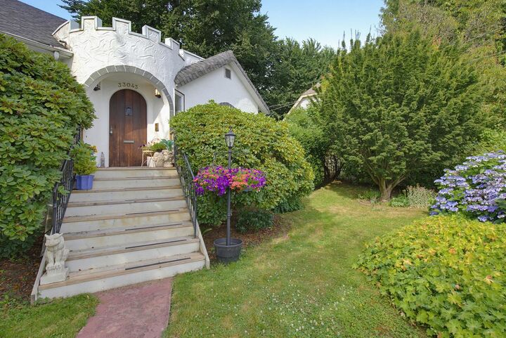 Property Photo: 33043 4th Avenue BC V2V 1S6