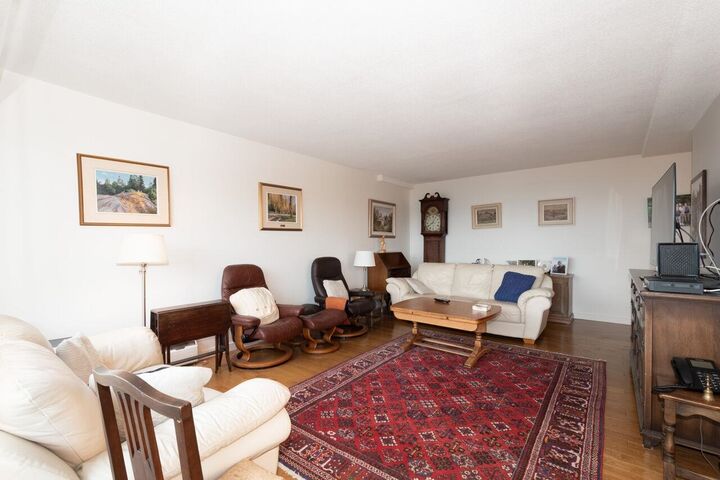 Property Photo:  1730 Duchess Avenue 503  BC V7V 1P9 