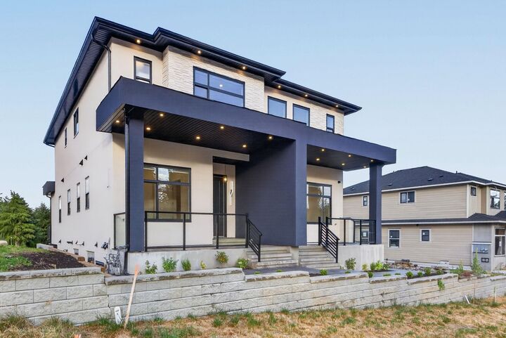 Property Photo: 5642 144 St Street 102 BC V3X 1A7